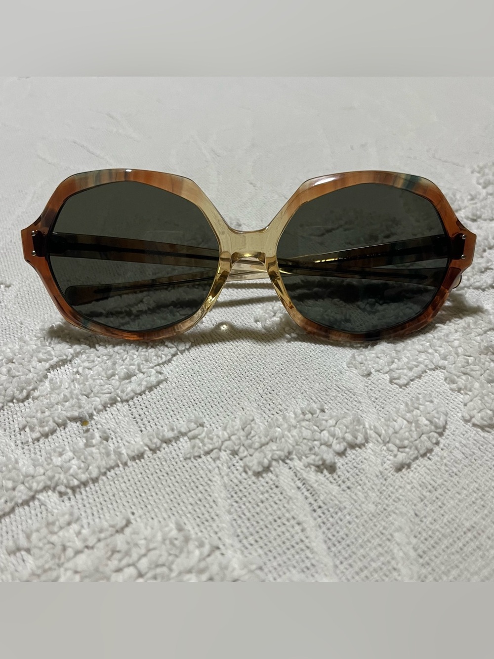 American Optical Appeal Hex Tortoise Shell Frame Sunglasses - Brown